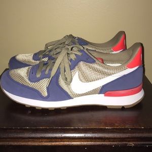 Nike Womens sneakers